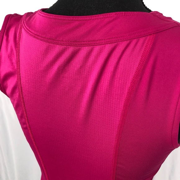NIKE sleeveless workout top - Picture 4 of 6